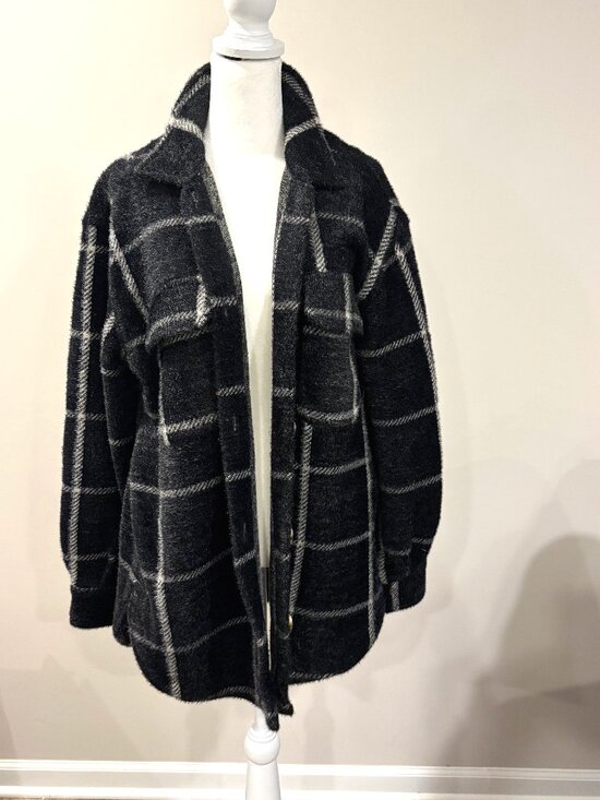 Z Supply Jackets & Blazers - Z Supply‎ Cottagecore Coastal  Grandma Black Plaid Fuzzy Eyelash Jacket XS